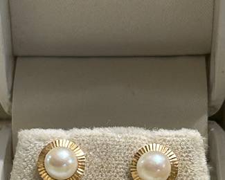 gold and pearl button style earrings