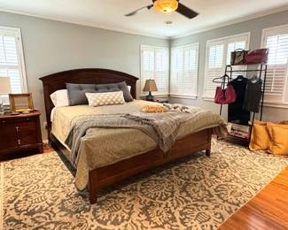 stunning large rug, king bed and night stands
