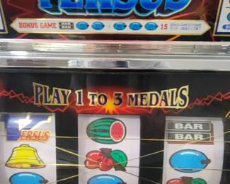 Versus slot machine, works