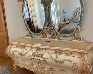 Intricate Rococo Revival style bedroom set