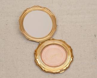 Another view of the vintage Wedgood Stratton jasperware powder compact