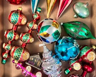 More classic and colorful vintage Christmas ornaments