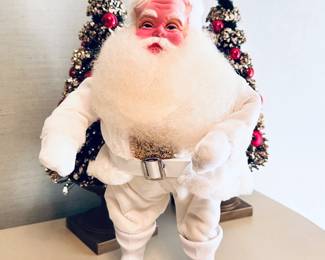 A large 1960’s vintage Harold Gale Santa Claus figure, mint condition. 