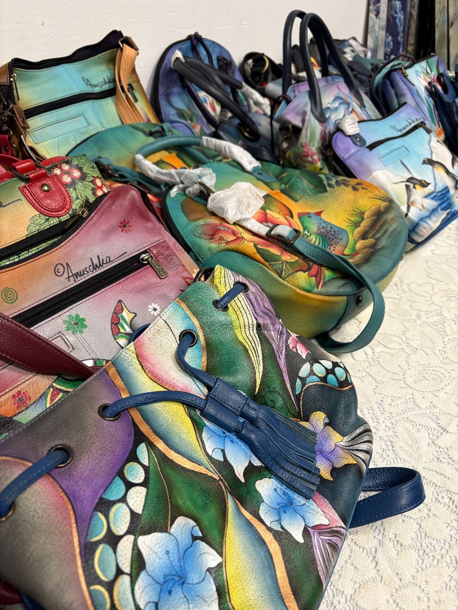 Anushka hand bags