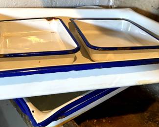 Enamel photo developing trays