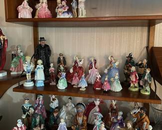Royal Doulton Figures - Large, Medium & Small Sizes