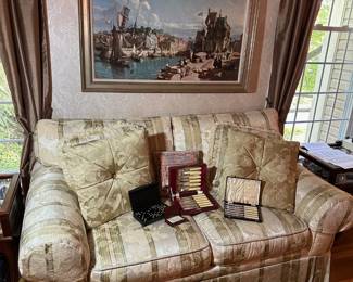 Love Seat, Picture, Fish Set, Domino's