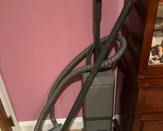 Electrolux Epic Series 3500 SR Vacuum