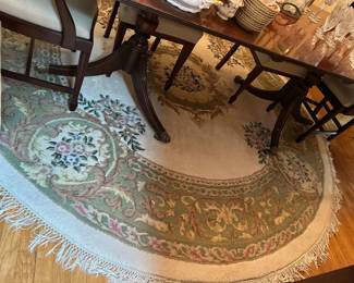 Round Chinese Carpet