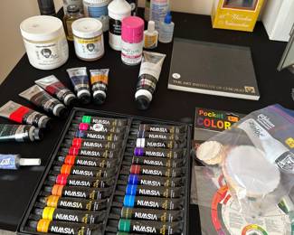 Artist painting supplies