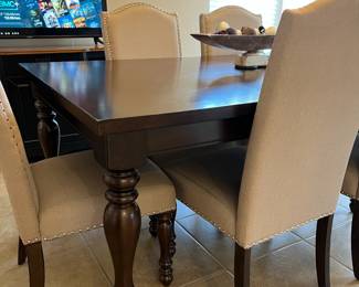 Dining Table w 6 Chairs and Leaf 42" x 72" + 18" Leaf