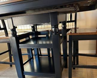 Pub Style Kitchen Table w Leaf  and 4 Chairs 