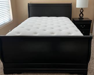 FULL Ashley Sleigh Bed and Nightstand, Queen Mattress/Box Spring, Table Lamp