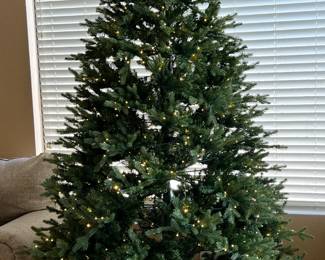 GE Pre-Lit Christmas Tree