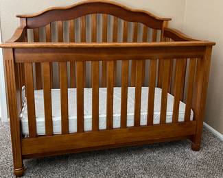 Cherry Crib w Mattress