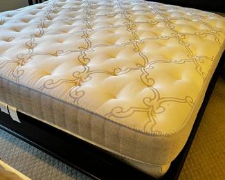 #45 Townhouse Galleries Ethan Allen King Headboard/Footboard Black $350.00
#46 Shifman King Mattress/Boxsprings $200.00 sold