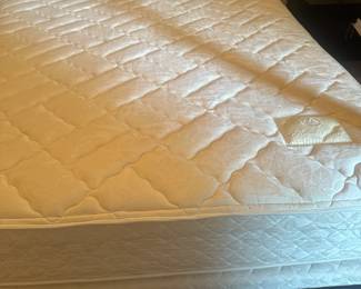#38 Black Ethan Allen Headboard/Footboard $175.00
#39 Ethan Allen Set of queen Mattresses & Boxsprings $100.00 sold