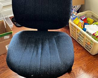 #69 Grey/Black Rolling Adjustable Office Chair $30.00