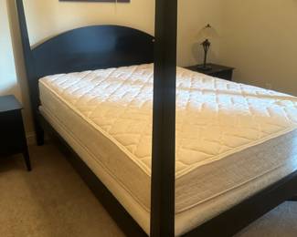#38 Black Ethan Allen Headboard/Footboard $175.00
#39 Ethan Allen Set of queen Mattresses & Boxsprings $100.00 sold