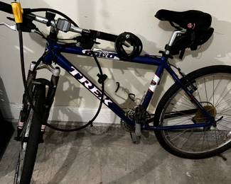 #86 Trek 6000 26" Wheel Mens Speed Bike w/ Padded Seat and Bike Chain Lock $150.00