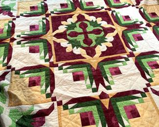 Beautiful home made custom quilt, 
