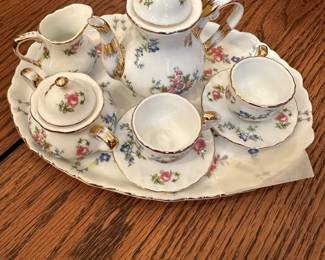 Childs Tea set