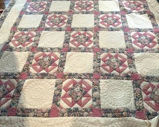 Beautiful home made custom quilt