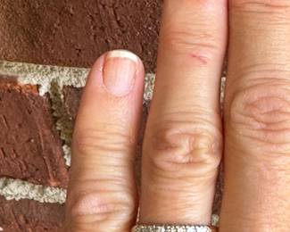 #51 - $350 - Diamond band 14kt gold from Levy's Birmingham AL - 1.64 gr - Size 6 approx to be verified 