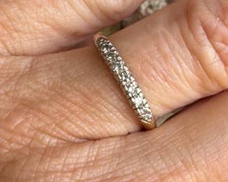 #51 - $350 - Diamond band 14kt gold from Levy's Birmingham AL - 1.64 gr 