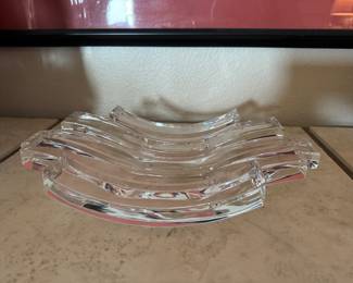 #75 - $60 - Crystal unsigned beautiful "vide poche" put your key or jewelry on foyer console or just Art décor 