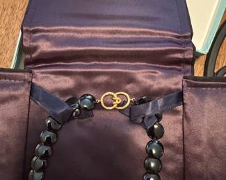 #43 - $1,800 - 18kt gold Tiffany & Co Angela Cummings 1980 "Lentil" necklace black onyx 16"L 
