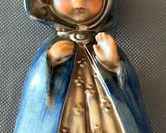 #64 - $325 - Vintage Goebels Nativity scene 11 pieces 