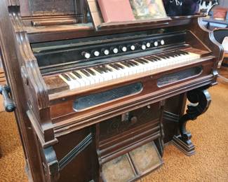 Whitney Raymind & Co. pump organ
