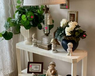 Crystal lamp, precious moments, silk plants