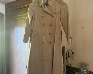 Ladies Burberry's Trench 