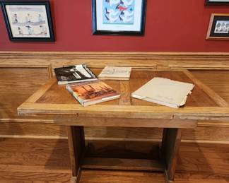 English pub table