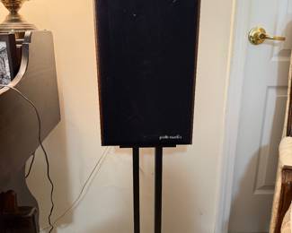 PAIR OF SPEAKERS