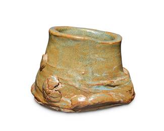 140
Peter Voulkos
(1924-2002)
Untitled tea bowl, (CR703.5-G), 1973
Glazed stoneware
Signed and dated on the underside: Voulkos 73
5.5" H x 8" W x 7.5" D
Estimate: $2,000 - $4,000