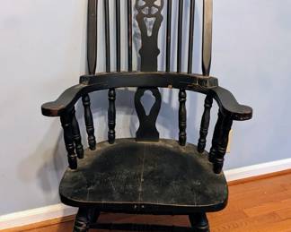 Vintage Windsor chair 