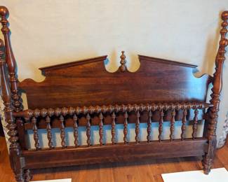 Vintage Ethan Allen style maple queen beds (2 exactly the same)