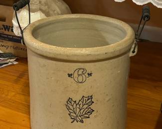 6-Gallon Stoneware Crock in excellent condition
