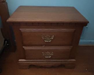 Athens 2-drawer nightstand