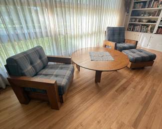 Set of MCM Howard Furniture
Howard Furniture MFG Co. Inc.
Starkville Mississippi