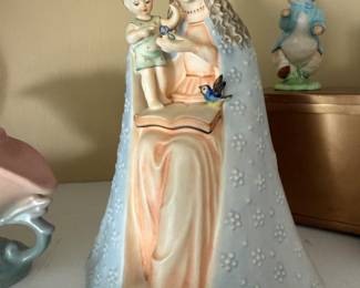 Goebel Hummel Flower Madonna