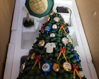Yankees collectible electronic tree