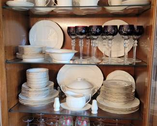Noritake 7361 Imperial Gold pattern 12 pc place setting
