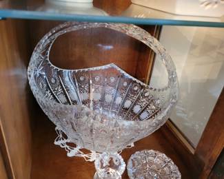 Bohemian Queen Lace pattern Brides Basket cut crystal 