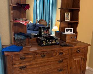Dresser