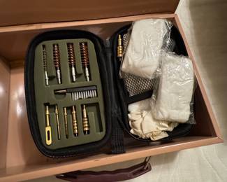 Gun cleaning kit
