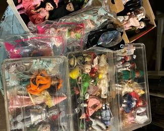 Many Madame Alexander dolls from McDonalds 